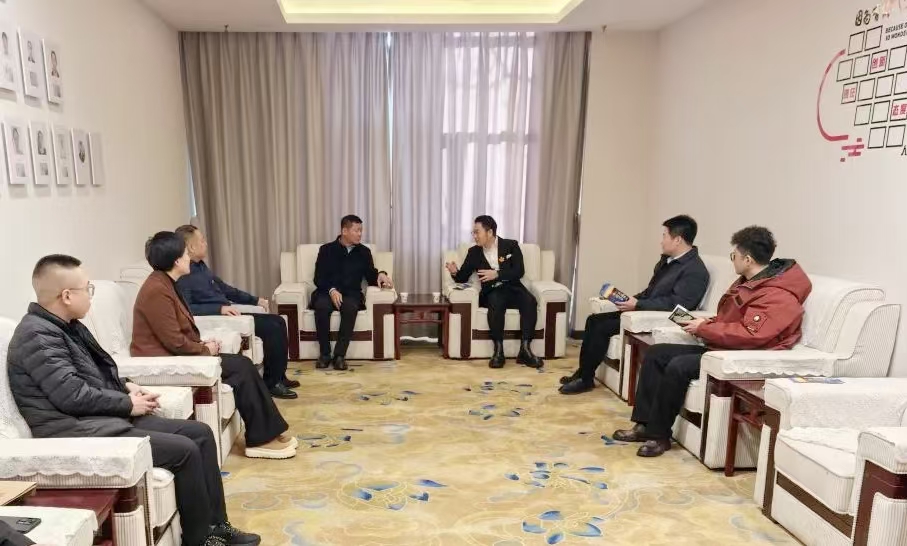 孙兰松率政企招商考察团开展精准招商